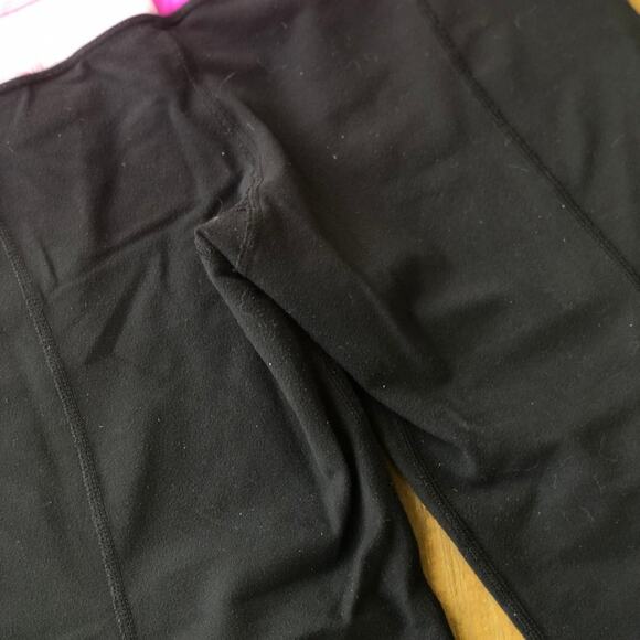 Lululemon Reversible Groove Flare Crop - Picture 3 of 5